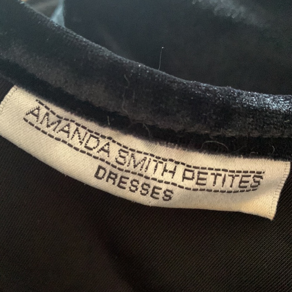 Amanda Smith petites short sleeve black velvet Valore stretch dress - Picture 9 of 10